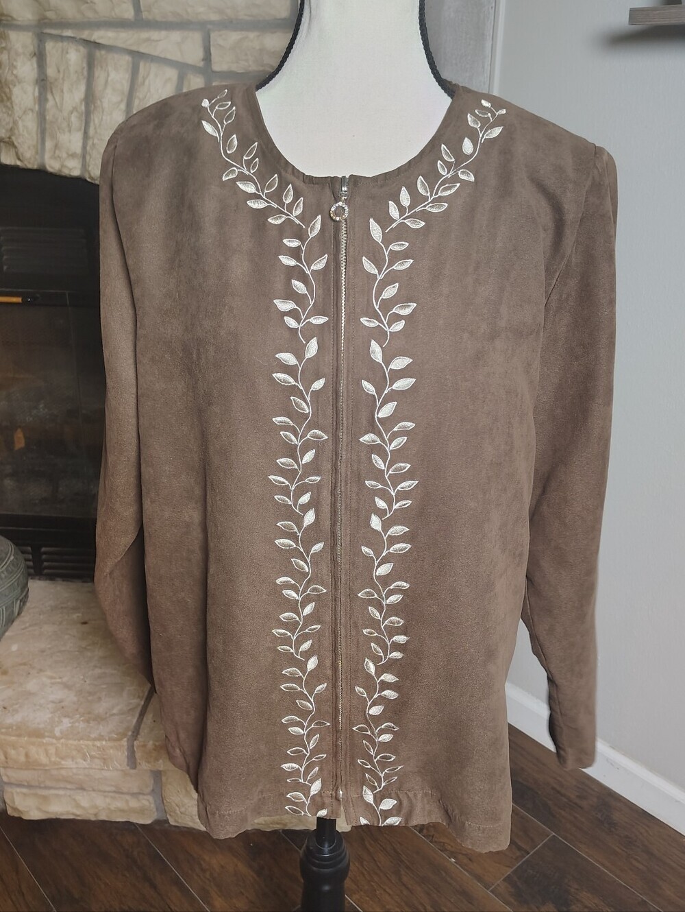 Vintage Cathy Daniels Dark Brown Suede Jacket with White Leaf Embroidery Large